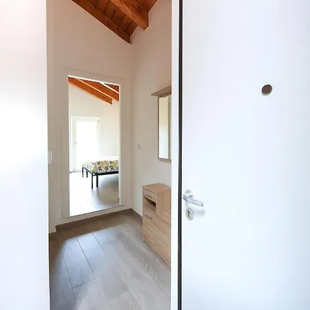 Lägenhet Penthouse Tommaso Residenza Silvana