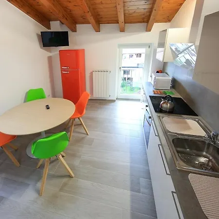 Lägenhet Penthouse Tommaso Residenza Silvana Verbania